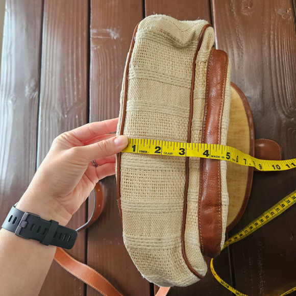 Dillards Vintage Cream Tweed & Leather Crossbody Shoulder Bag Beach Neutral‎ - Picture 11 of 12